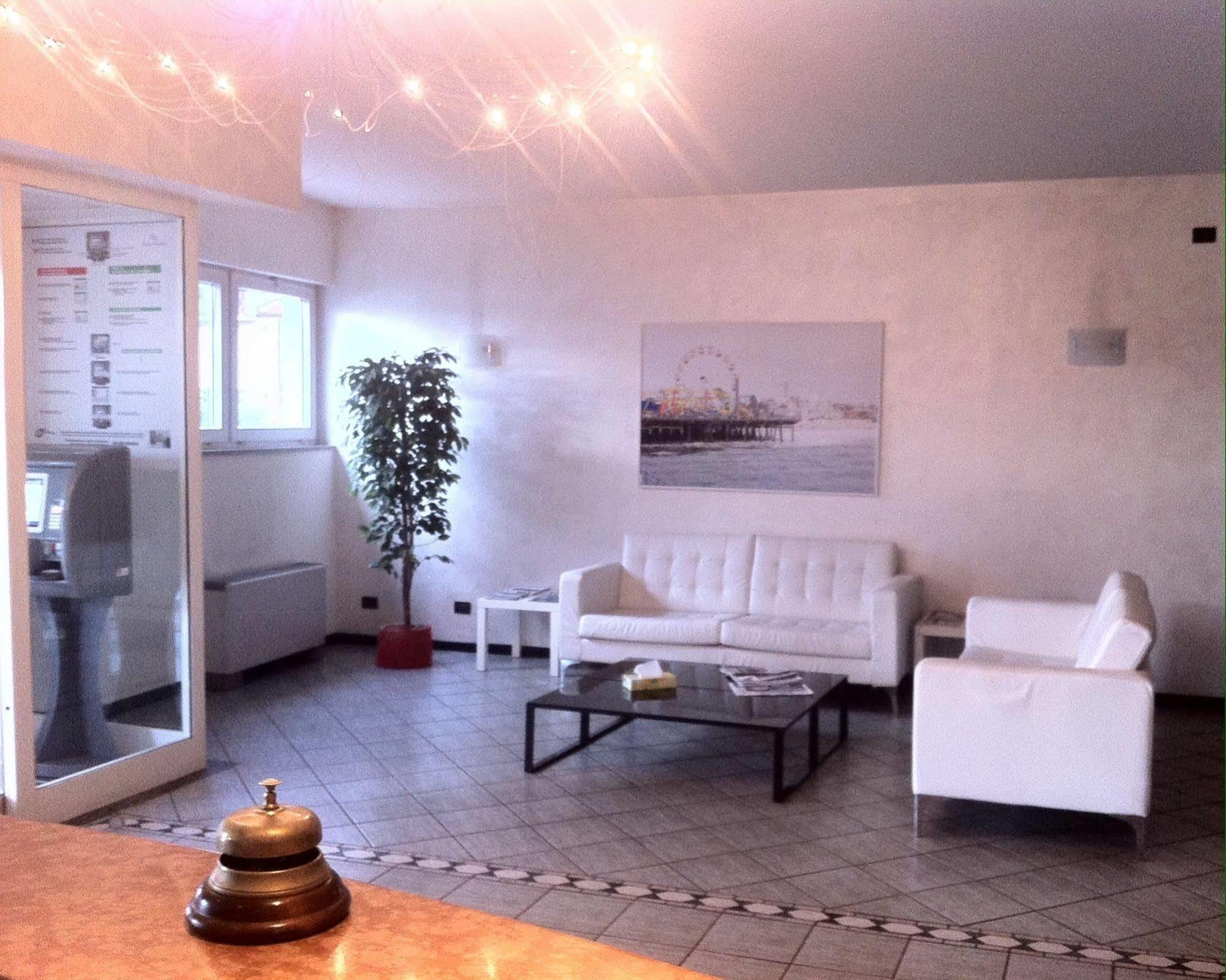 Donizetti Hotel 3*